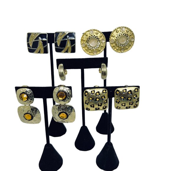 Vintage Lot of 5 Heavy Gold Tone Clip On Earrings (5505) - Picture 1 of 8